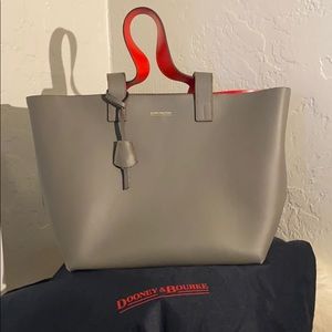 Dooney & Bourke carry-all